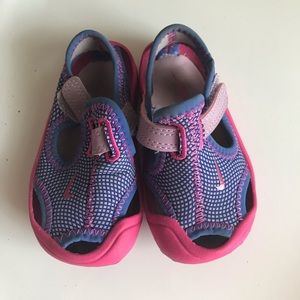 Nike toddler sandals